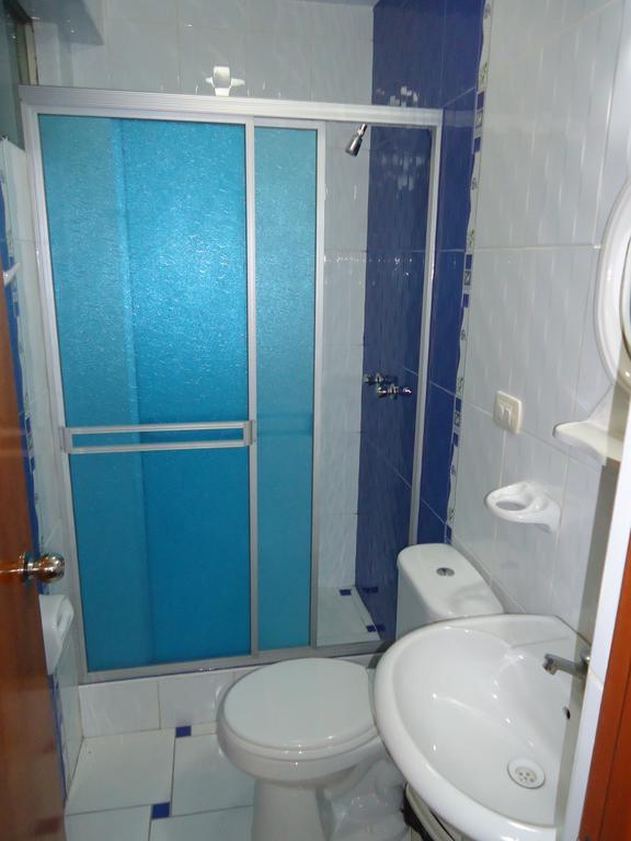 אילו Hostal Puerto Ingles חדר תמונה