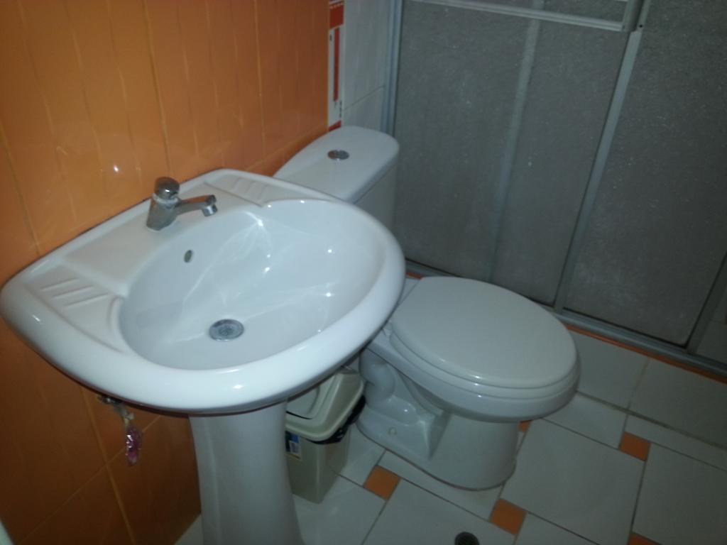 אילו Hostal Puerto Ingles חדר תמונה